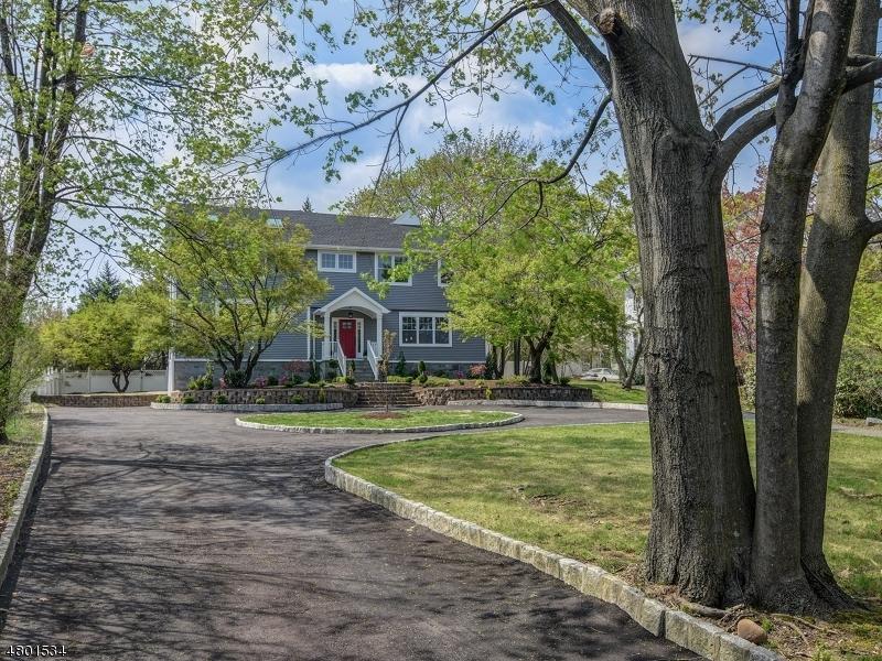 46 Fairview Ave - Photo 1