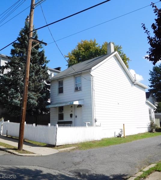 288 Marshall St - Photo 1