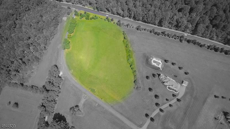 1 Pond View Ln - Photo 1