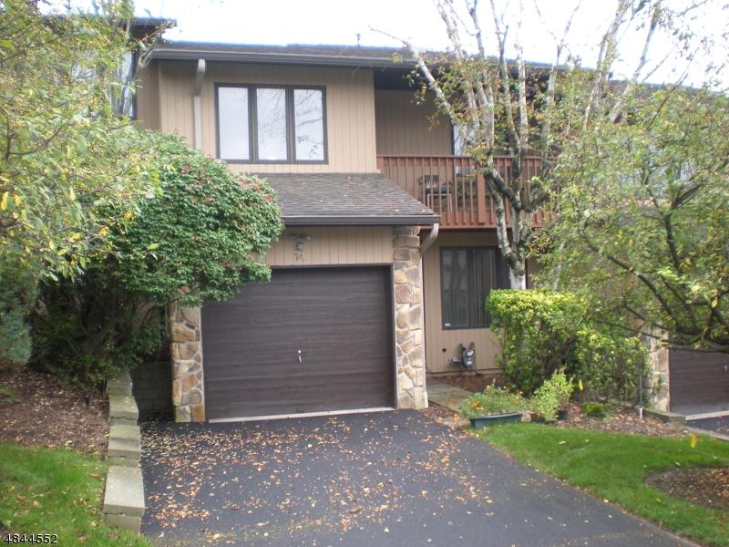 14 Wedgewood Dr - Photo 1