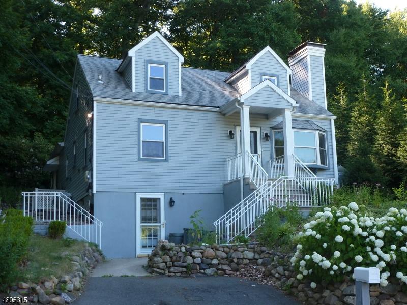 85 Woodstone Road - Photo 1