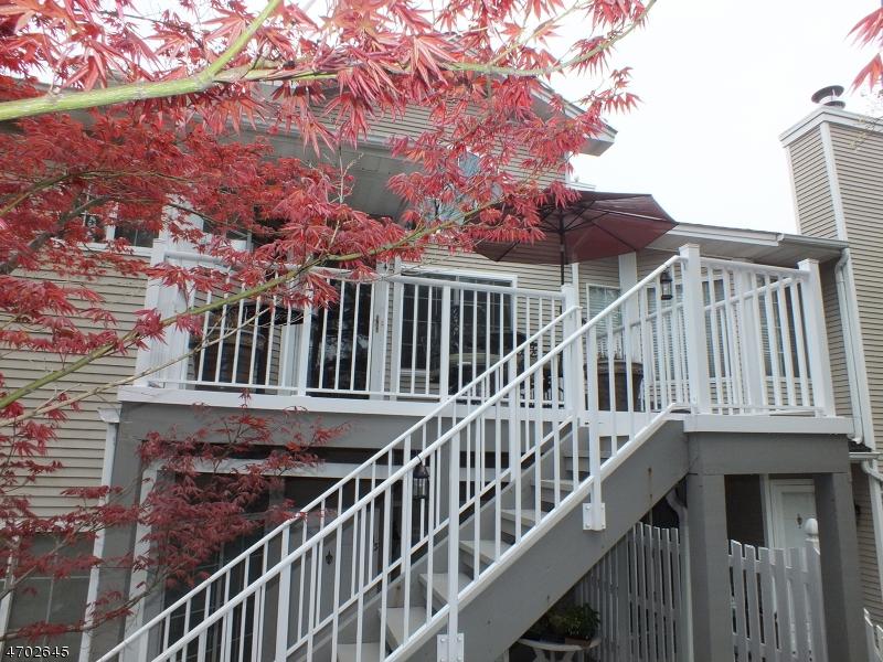 14 Crestmont Rd - Photo 1