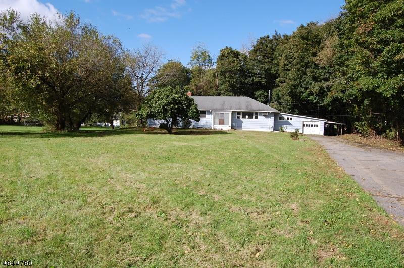 27 Lackawanna St - Photo 1