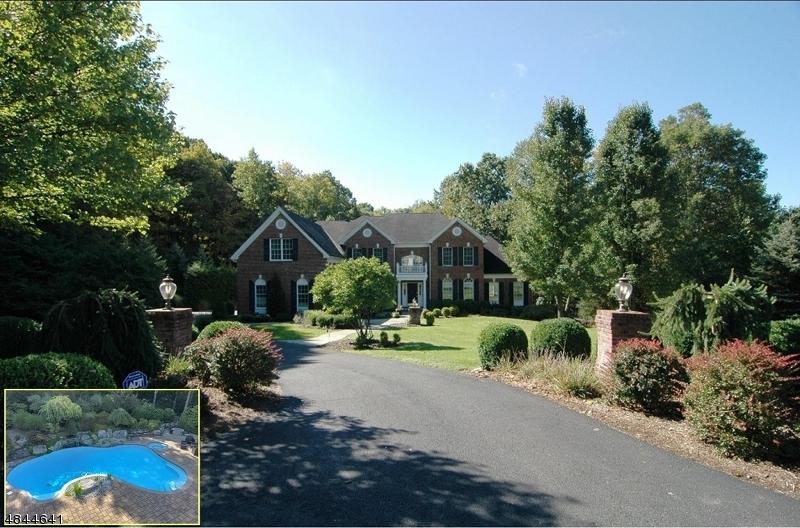22 Morgan Dr - Photo 1