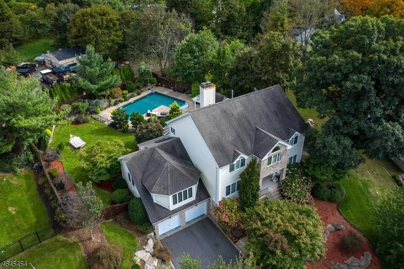8 Fox Hill Dr - Photo 1