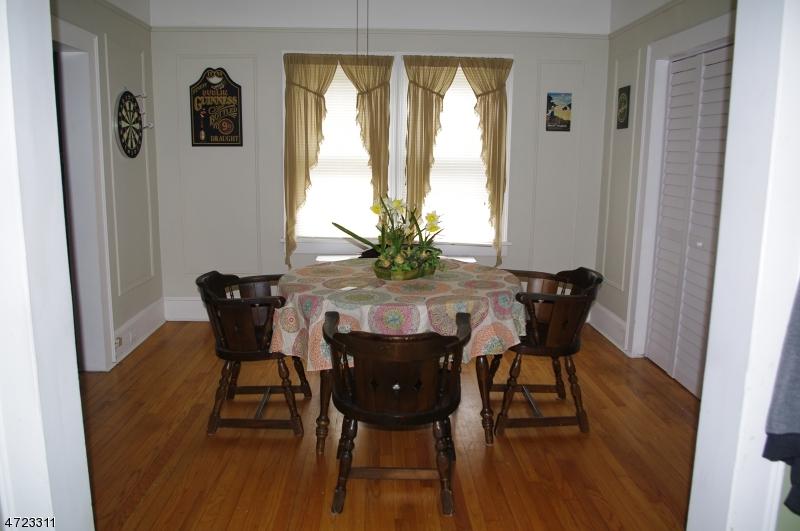 176 Main St - Photo 1