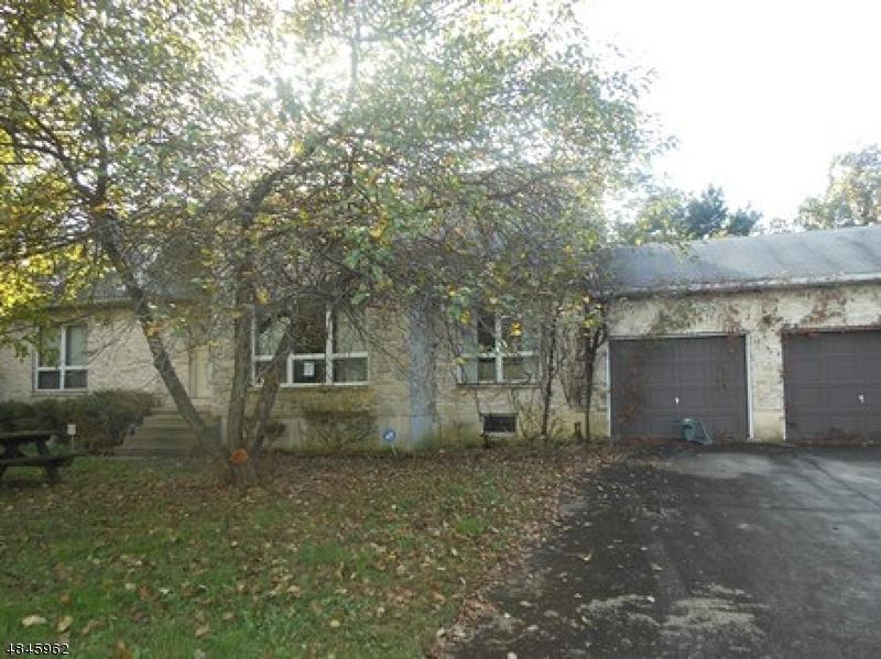 81 Jackson St - Photo 1