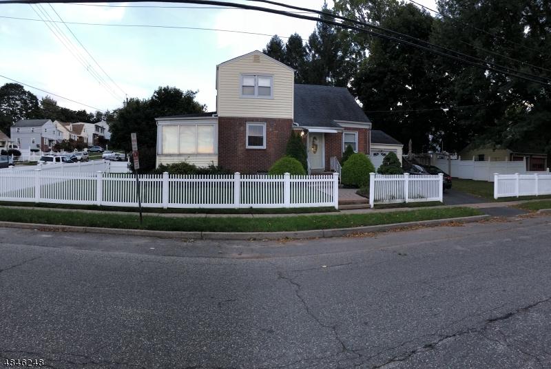 28 Rowland Ave - Photo 1