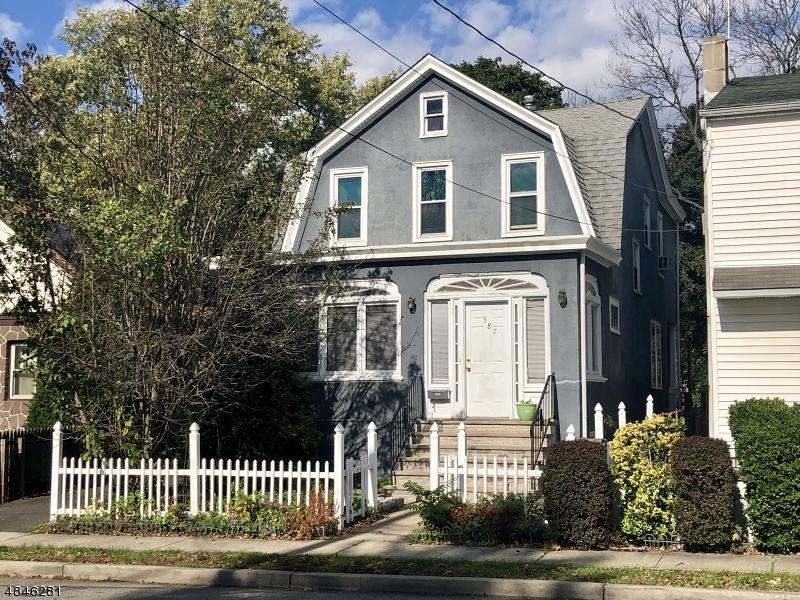 587 Morris St - Photo 1