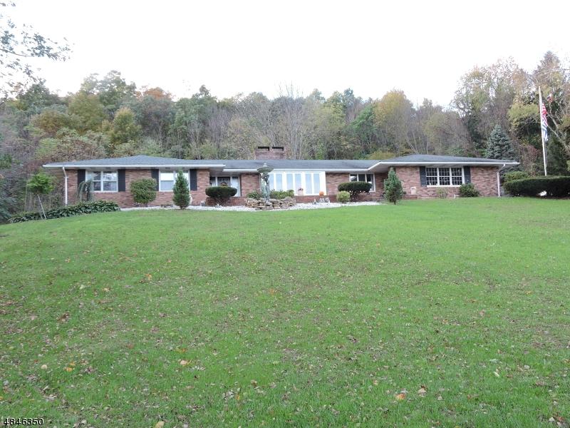 25 Ruth Dr - Photo 1