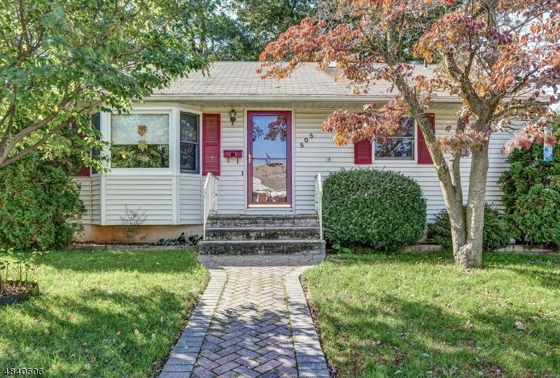 505 Leonard Ave - Photo 1