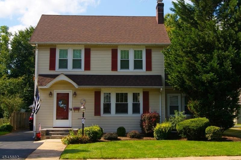 209 Grove St - Photo 1