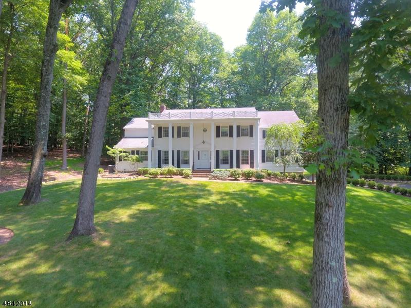 22 Fox Hedge Rd - Photo 1