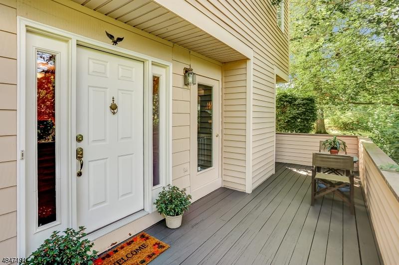 176 Windsor Pl - Photo 1