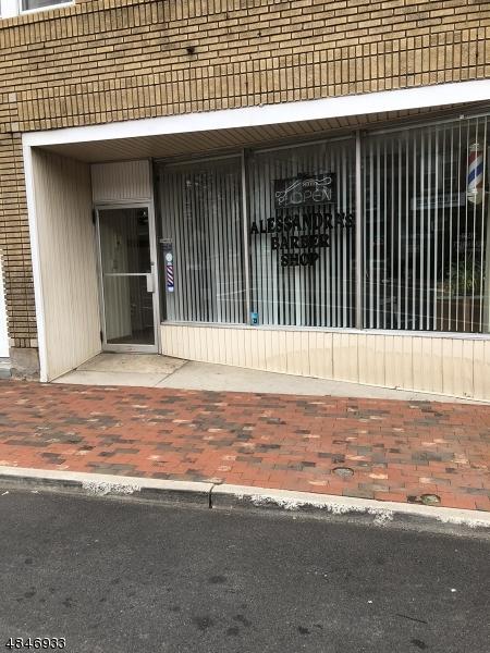 441 Main St - Photo 1