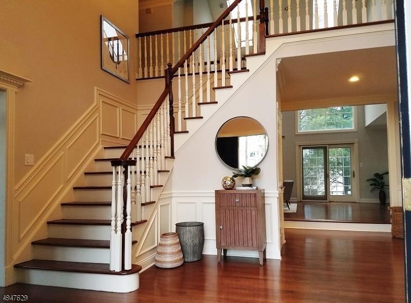 16 Dominick Ct - Photo 1