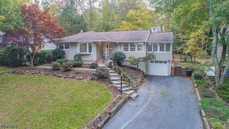 68 Spruce Ter - Photo 1