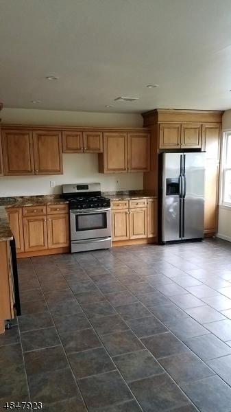 329 Front - Photo 1