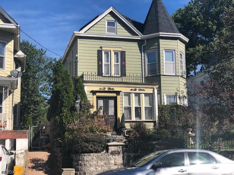 142 Joralemon St - Photo 1