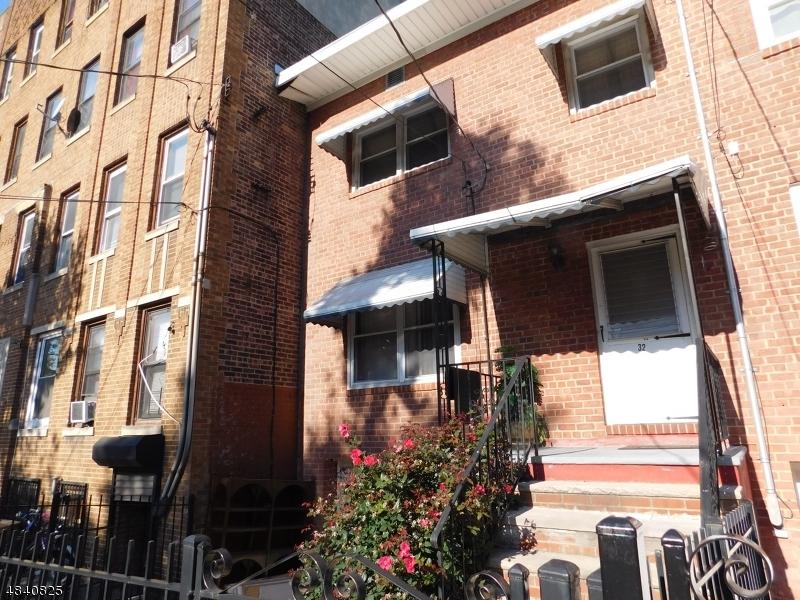 30 Lexington Ave - Photo 1