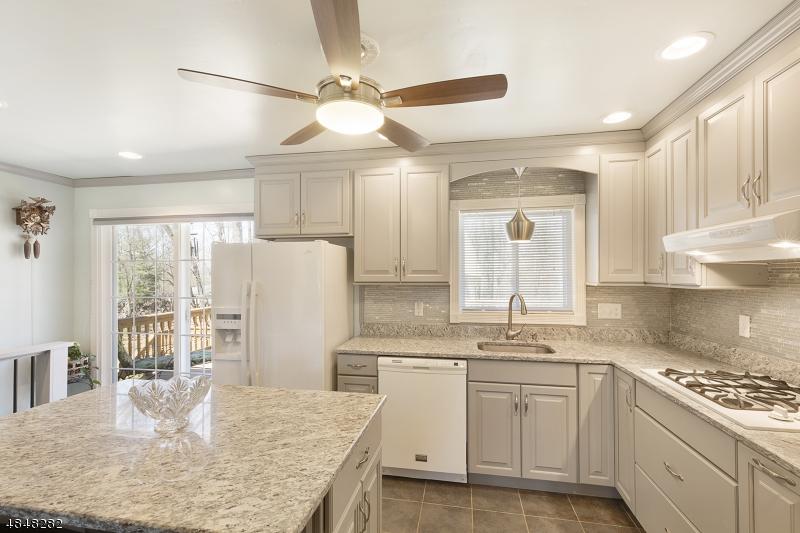 800 Vosseller Ave - Photo 1