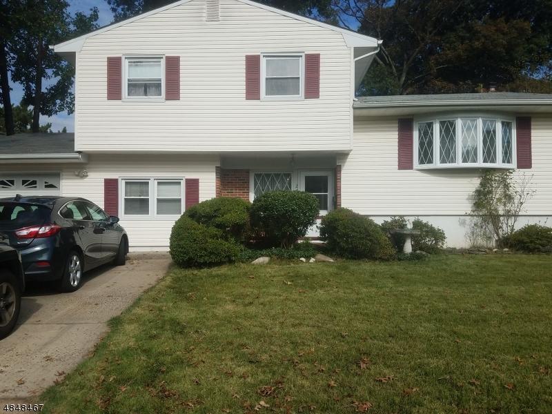 24 S Locust Ave - Photo 1