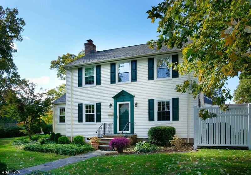 2 Oak Ct - Photo 1
