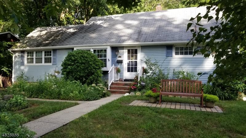 528 Mountain Ave - Photo 1