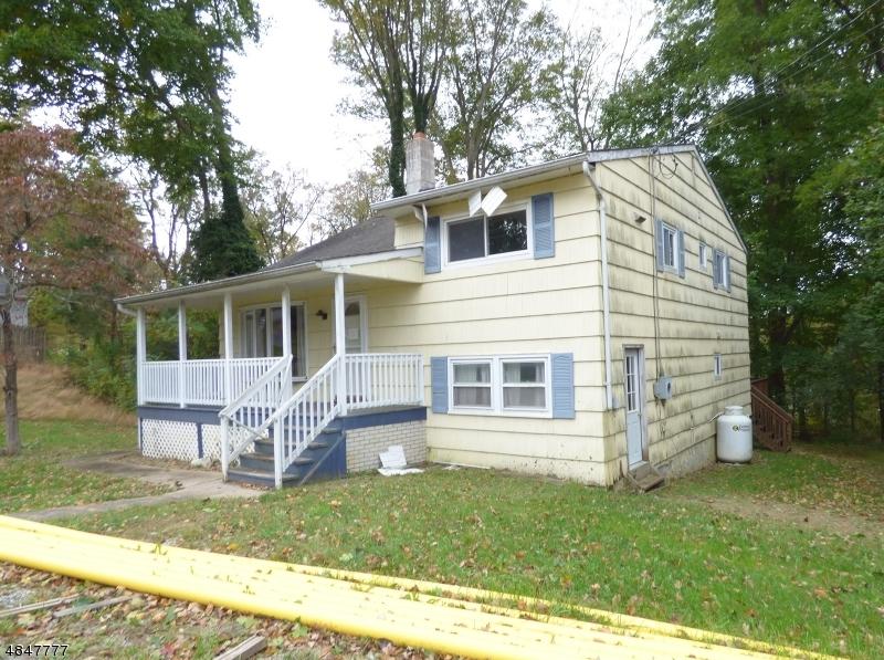 10 Adams Dr - Photo 1
