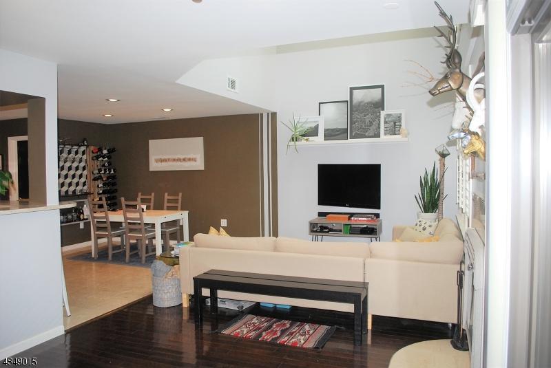 753 Mainsail Ln - Photo 1