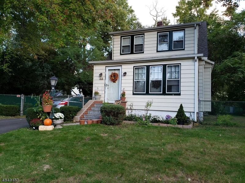 42 Mackay Ave - Photo 1