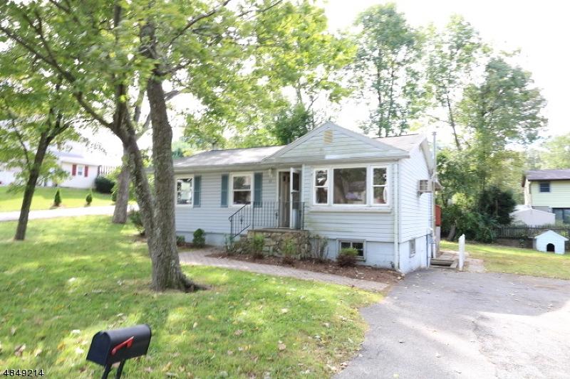 24 Carteret Rd - Photo 1