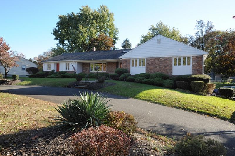 1071 Preakness Ave - Photo 1