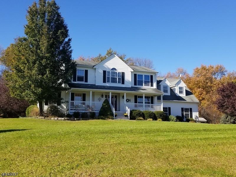 19 East Field Dr - Photo 1