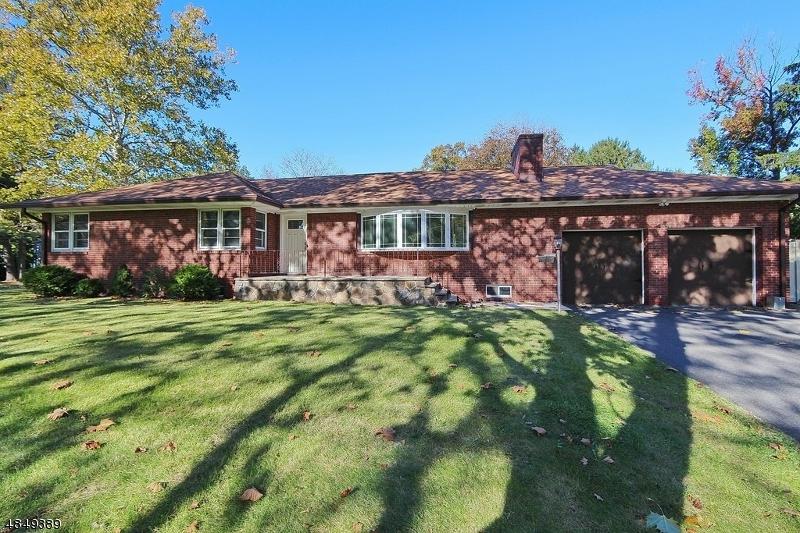 1056 Charles St - Photo 1