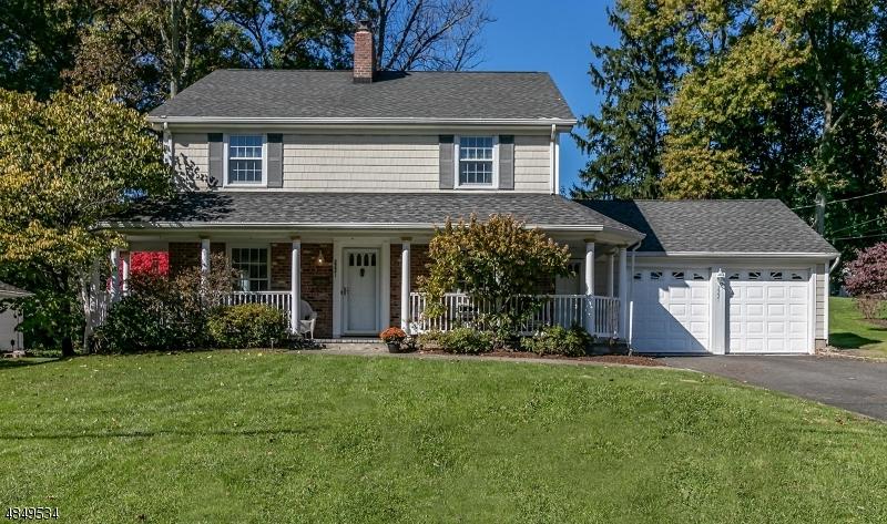 2221 Woodland Ter - Photo 1