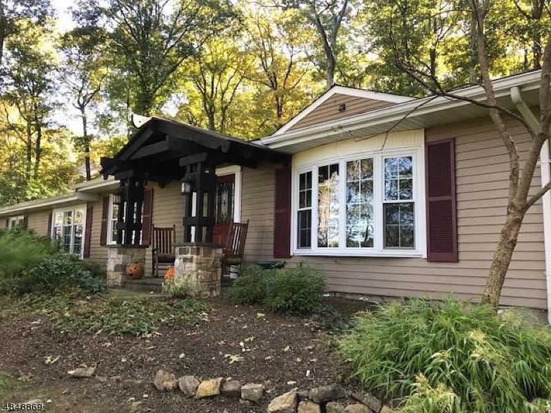 586 E Hill Rd - Photo 1