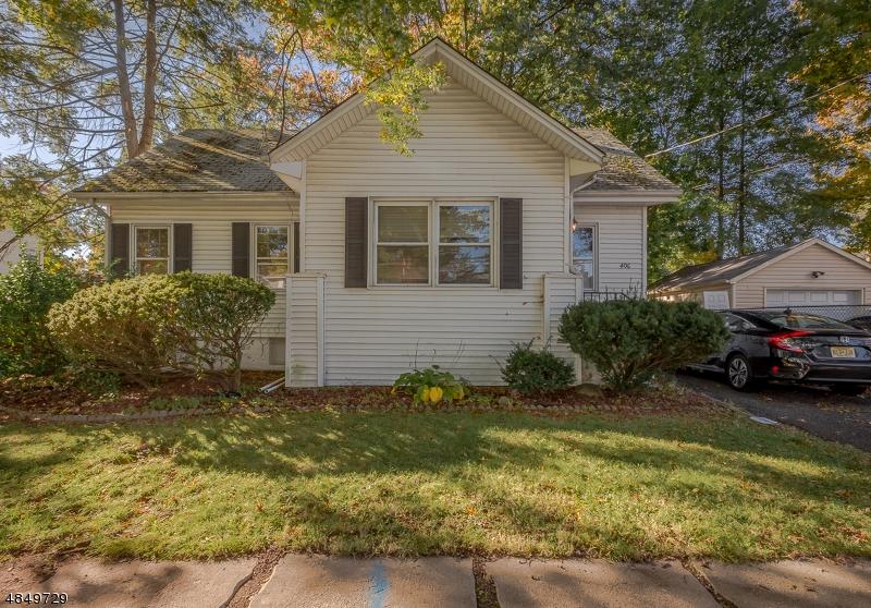406 Dermody St - Photo 1