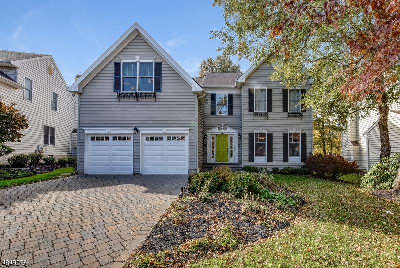 27 Vanderveer Drive - Photo 1