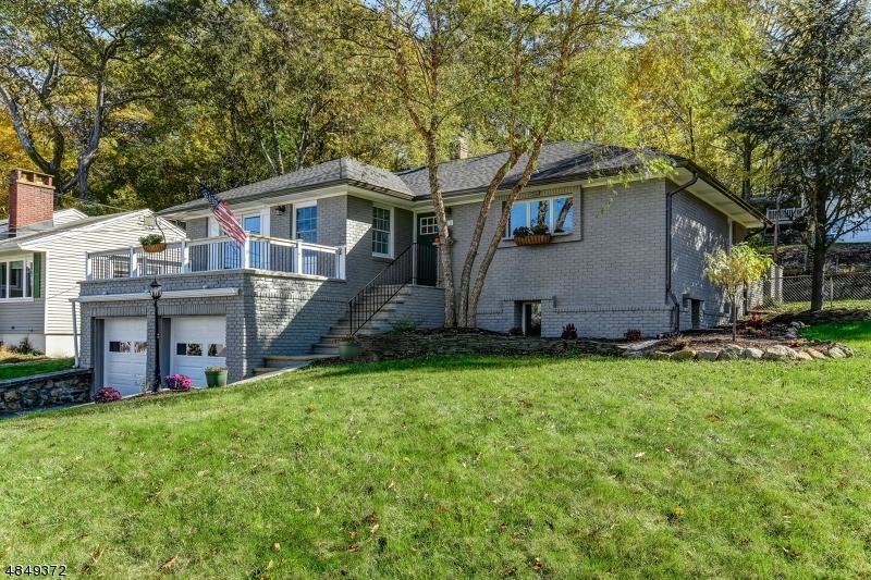 10 Hillard Rd - Photo 1