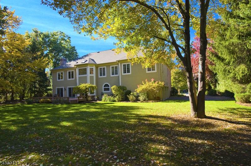 730 Charnwood Dr - Photo 1