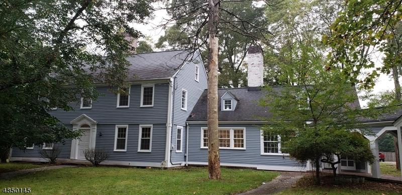 1070 Central Ave - Photo 1