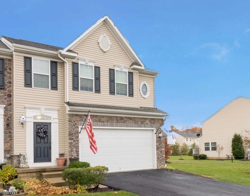 86 Washington Square Cir - Photo 1