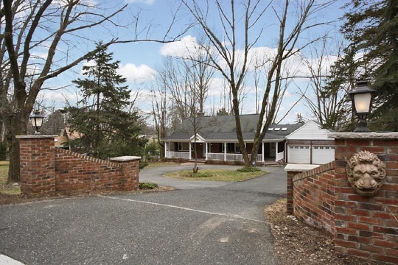 468 Mount Kemble Ave - Photo 1