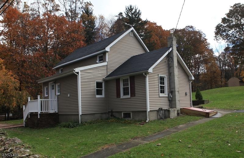 564 Valley Rd - Photo 1