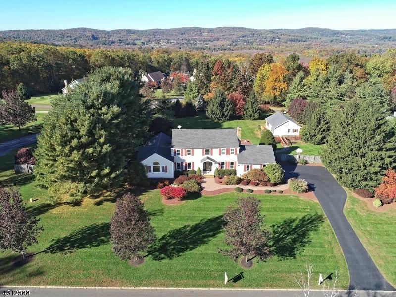 1 Lakeview Ln - Photo 1