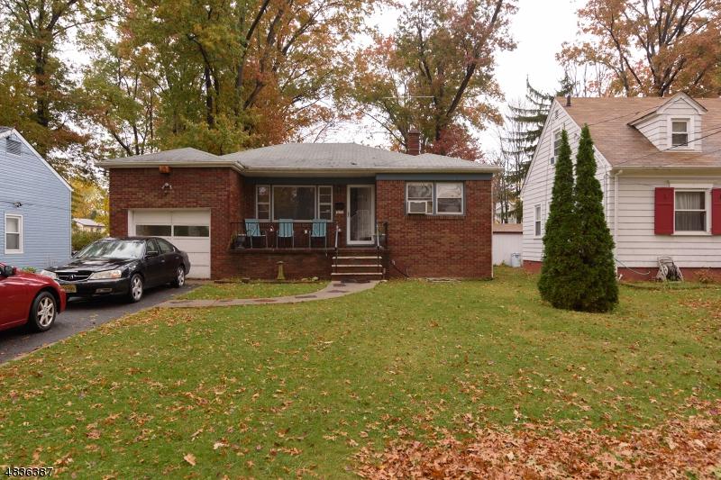 370 W 4Th Ave - Photo 1