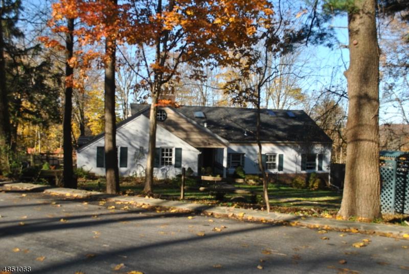 9 Cherry Tree Ln - Photo 1