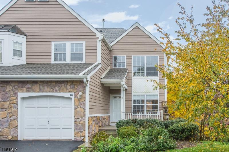 30 Stonehedge Rd - Photo 1