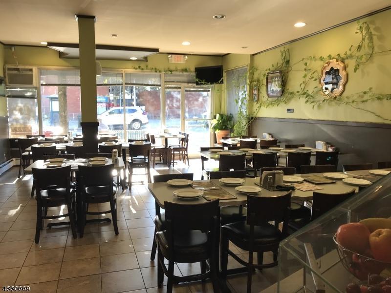 939 Main St - Photo 1